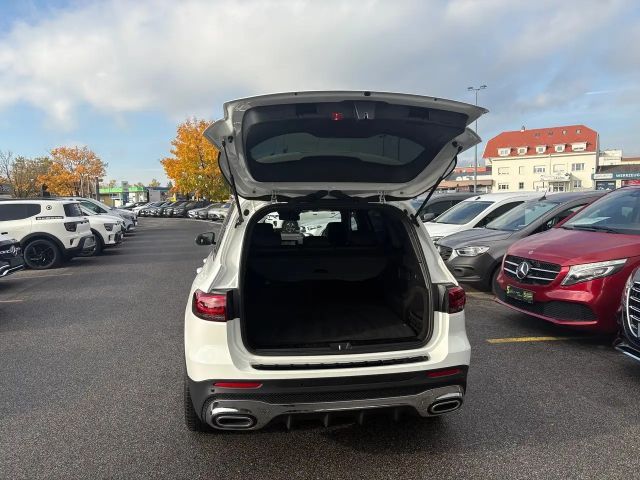 Mercedes-Benz GLB 180 AMG Line GLB 180 d