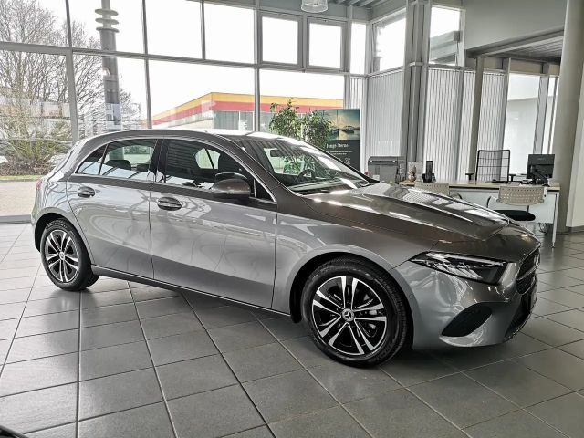 Mercedes-Benz A 180 Progressive