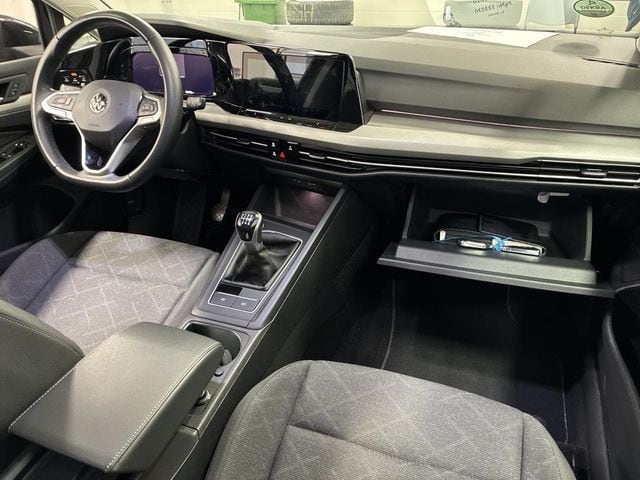 Volkswagen Golf 1.5 TSI Life Variant