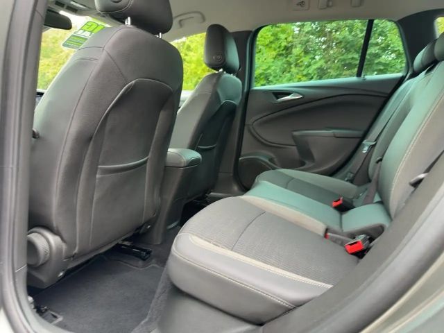 Opel Astra Elegance Sports Tourer