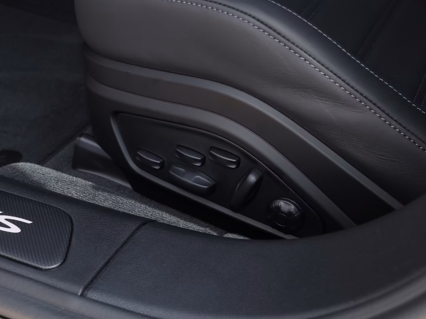 Porsche Panamera GTS