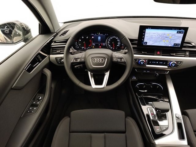 Audi A4 30 TDI Avant S-Tronic