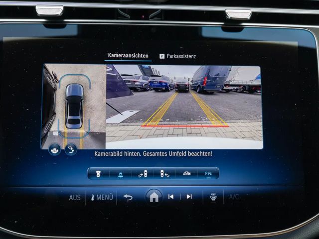 Mercedes-Benz E 300 E 300 e Sedan