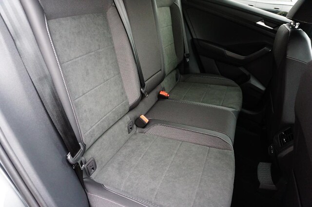 Volkswagen T-Roc T-ROC 1.5 E2 R-L  BT110 TSID7F