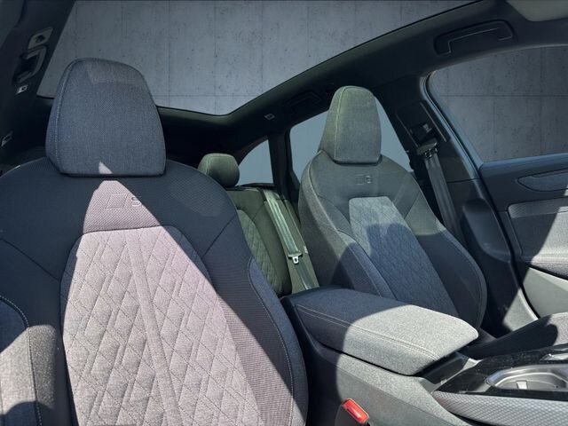 Audi A6 Avant Quattro S-Tronic