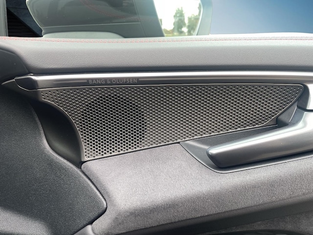 Audi A6 Avant Quattro S-Tronic