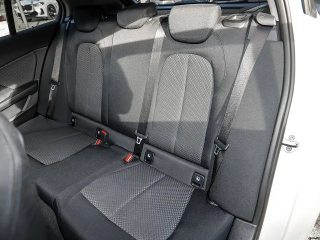 BMW 116 116d 5-deurs Advantage pakket Sedan