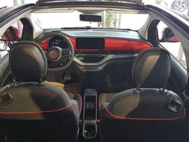 Fiat 500C RED