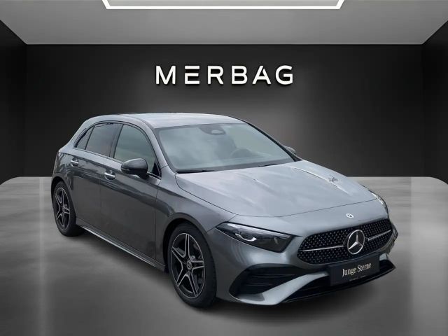 Mercedes-Benz A 180 AMG Line