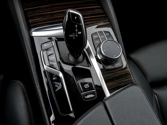 BMW 530 530e Luxury Line Touring