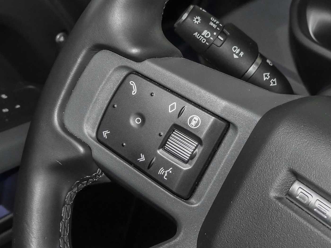 Land Rover Defender 90 Dynamic SE