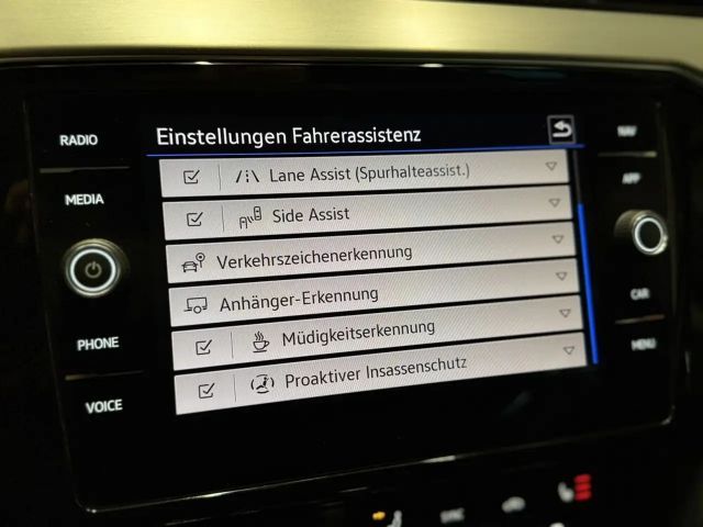 Volkswagen Passat R-Line