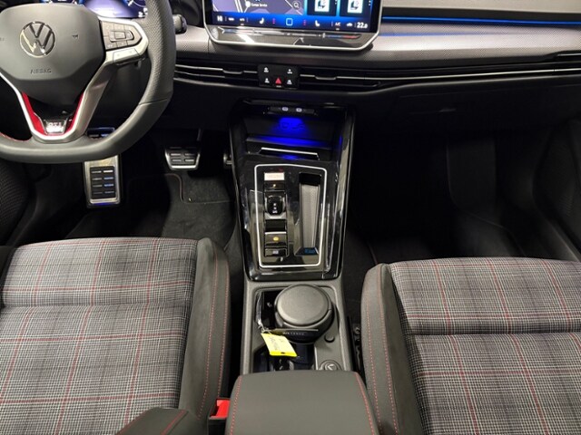 Volkswagen Golf 2.0 TSI DSG Golf VIII