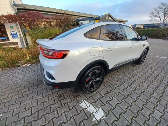 Renault Arkana E-Tech Hybrid RS