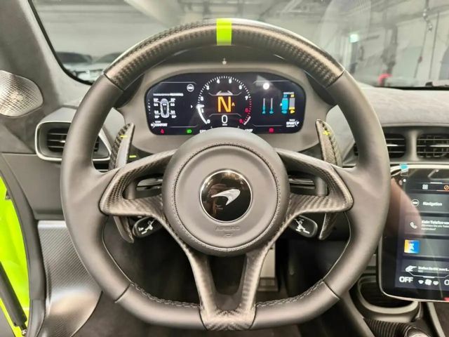 McLaren Artura Spider