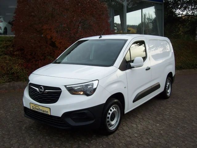 Opel Combo E 1.2 Cargo XL Holzboden Anhängerkupplung