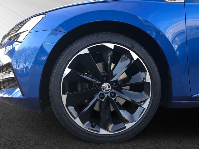 Skoda Superb 2.0 TDI Combi Sportline