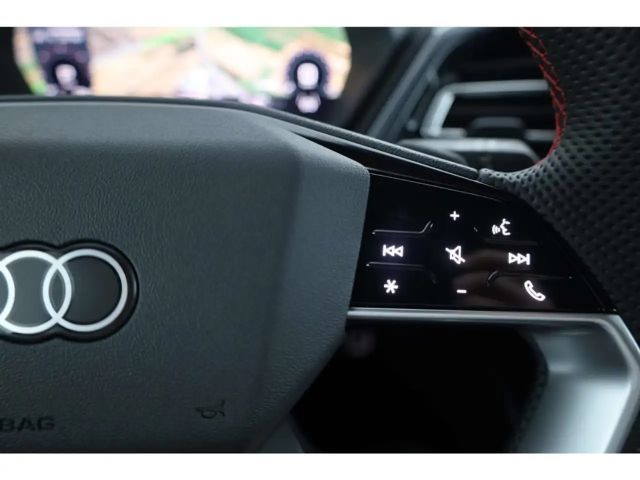 Audi Q4 e-tron S-Line