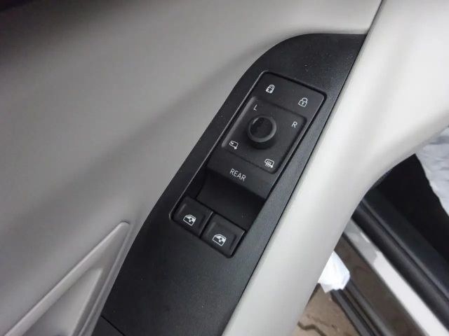 Ford Explorer Extended range RWD