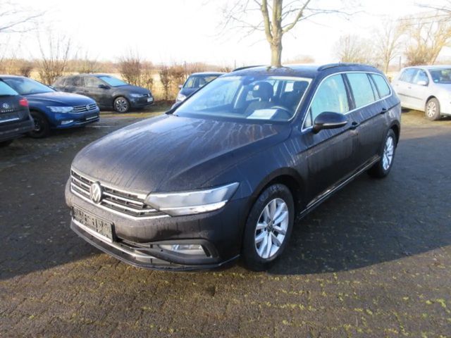 Volkswagen Passat 1.5 TSI Business DSG Variant