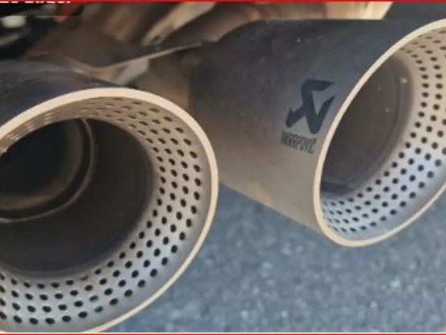 Volkswagen T-Roc "R" Performance Navi el.HK Akrapovic AHK