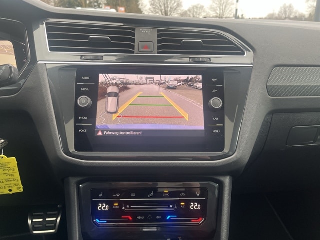 Volkswagen Tiguan 2,0 TDI DSG 4Motion AHK+SIDE.ASISST+PANO.DACH