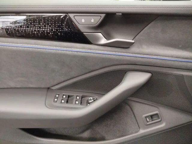 Volkswagen Passat 4Motion DSG R-Line Variant