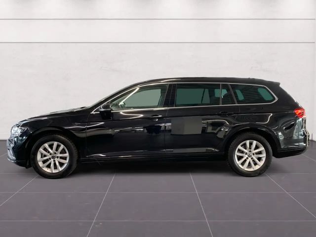 Volkswagen Passat 1.5 TSI Business DSG Variant