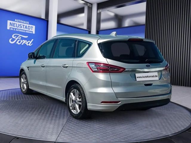 Ford S-Max Titanium