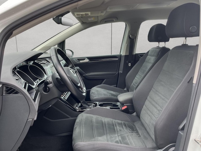 Volkswagen Touran 1.5 TSI ACT DSG Highline