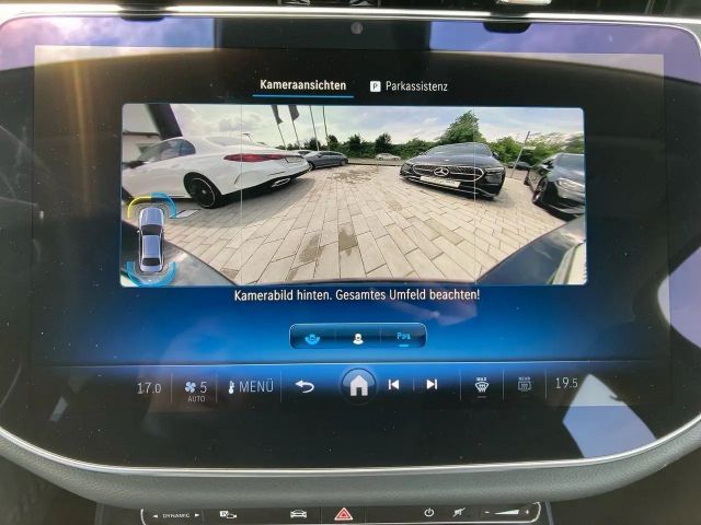 Mercedes-Benz E 200 AVANTGARDE Sedan