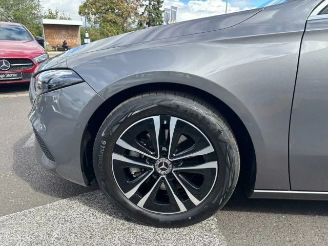 Mercedes-Benz A 180 A 180 PROGR+MBUX+KAM+LED+SHZ+ASSIST+DAB+CARPLAY+