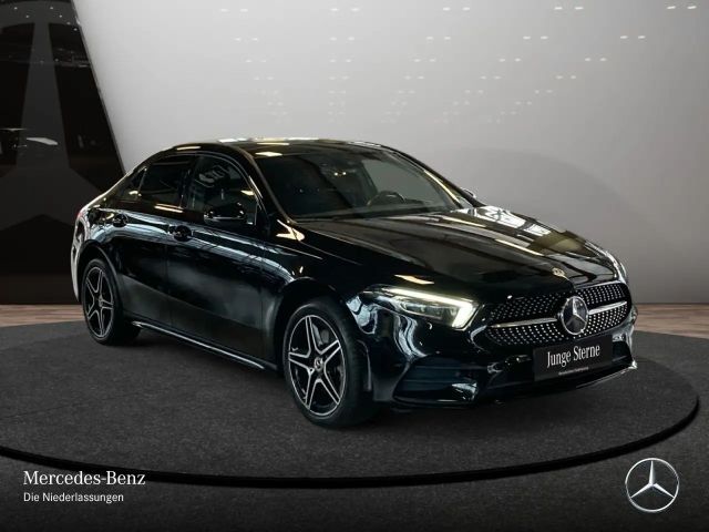 Mercedes-Benz A 250 A 250 e AMG Line