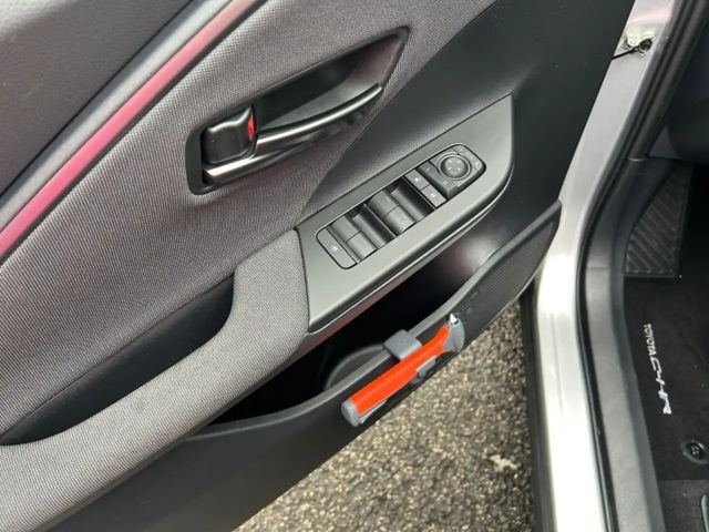 Toyota C-HR Hybride Team D