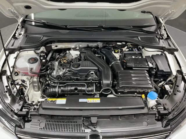 Volkswagen Golf 1.5 TSI Golf VIII