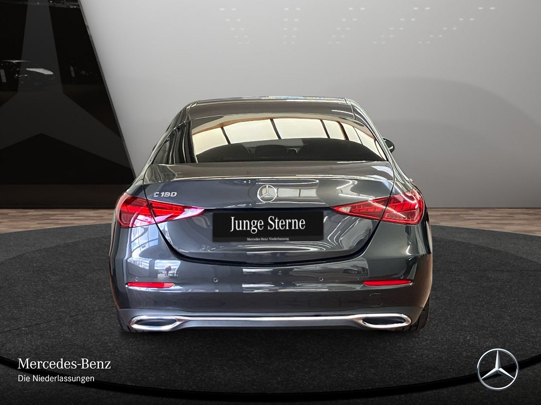 Mercedes-Benz C 180 Sedan