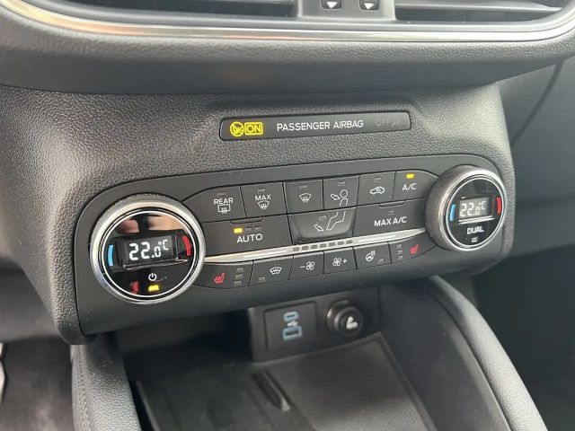 Ford Kuga Hybrid Titanium X