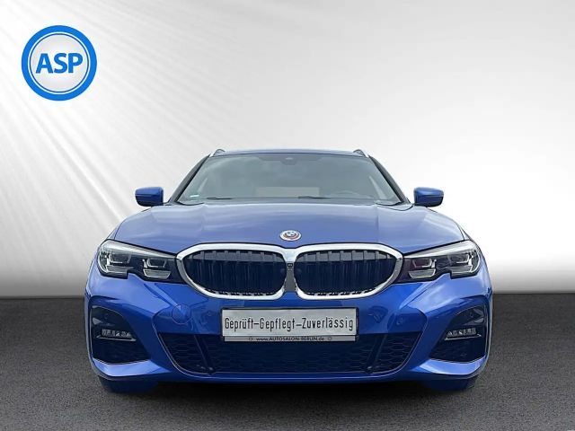 BMW 330 330e M-Sport Touring xDrive