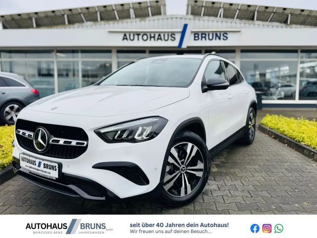 Mercedes-Benz GLA 200 Progressive