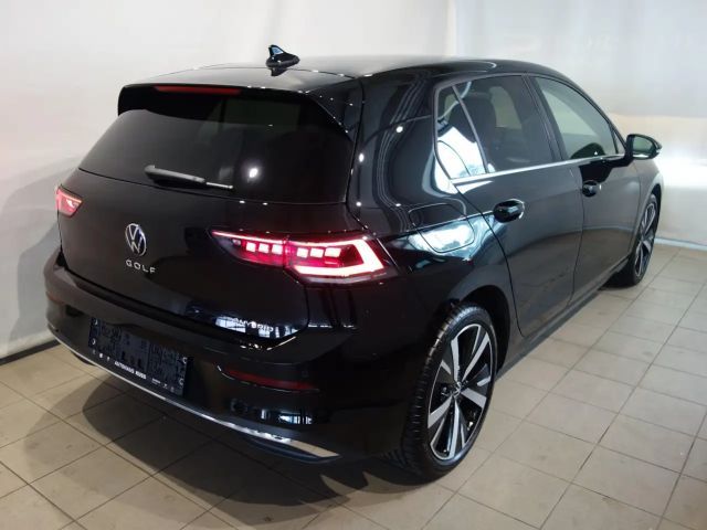 Volkswagen Golf DSG Style eHybrid