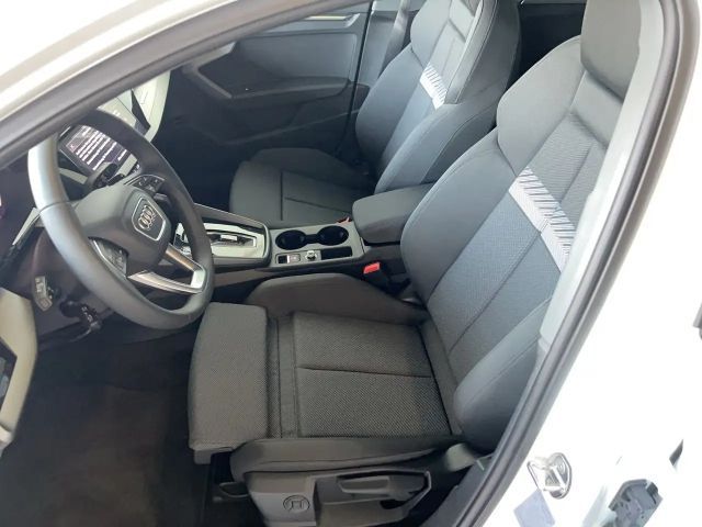 Audi A3 30 TFSI Sedan