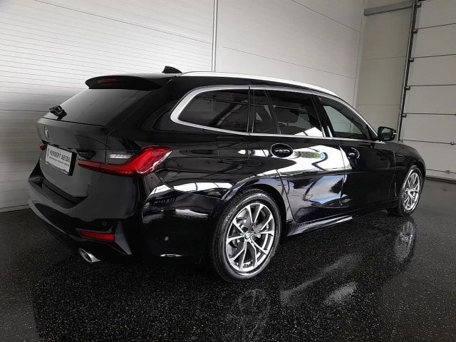 BMW 330 330e Sport Line Touring