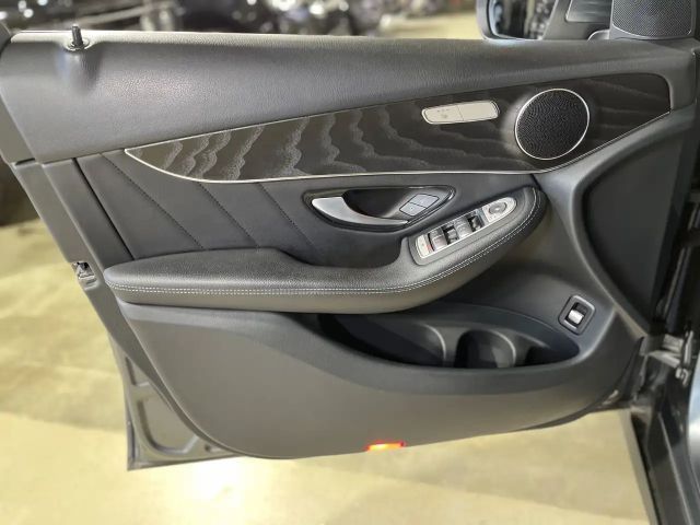 Mercedes-Benz GLC 200 AMG Line