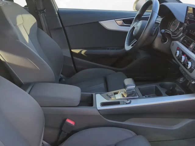 Audi A4 40 TDI Quattro S-Line S-Tronic