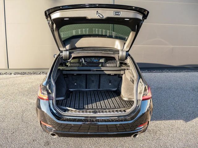 BMW 330 330d Touring xDrive