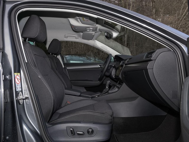 Skoda Superb 2.0 TDI Combi Style Style