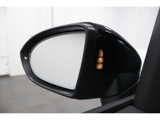 Volkswagen Touran 1.5 TSI DSG R-Line