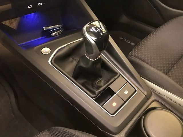 Volkswagen Golf 1.5 TSI Golf VIII