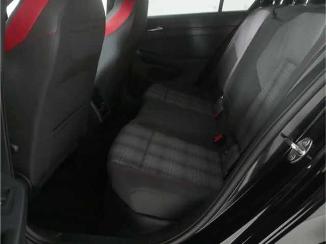 Volkswagen Golf 2.0 TSI GTI Style