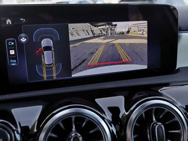 Mercedes-Benz A 200 AMG Line